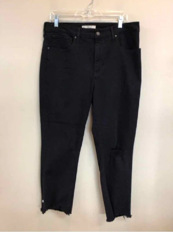 LEVI'S SIZE 33 Ladies PANTS